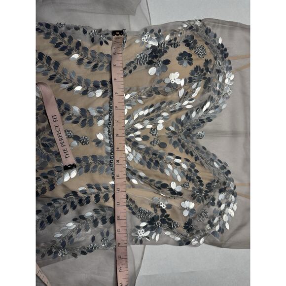 Mignon for Neiman Marcus Embellished Cocktail Dress Silver Sequin Sheer Overlay - Picture 10 of 14